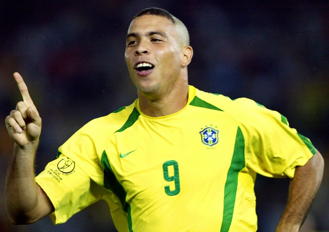 Ronaldo De Lima sinh năm bao nhiêu? Sự nghiệp có thành tích gì nổi bật?