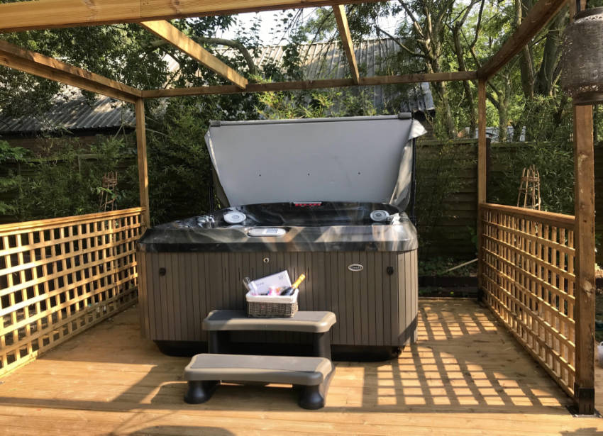 cedar hot tub pergola