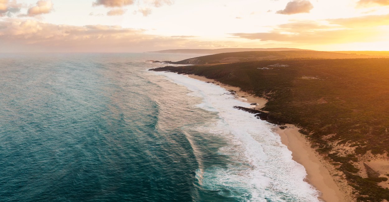 Waves crashing along Yallingup beach coastline in Western Australia
