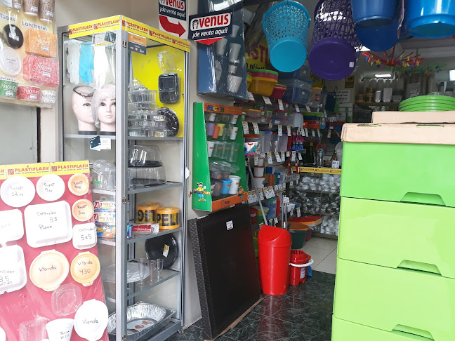 Opiniones de Plastiflash Distribuidora de Plásticos en Guayaquil - Empaques Envases Fundas en Guayaquil - Zapatería
