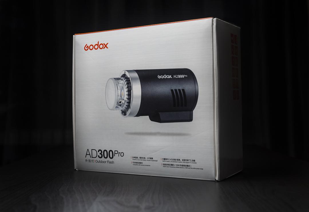 Flash GODOX AD300 Pro.