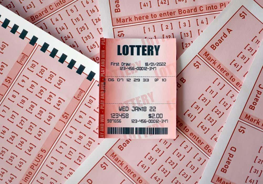 Dream of Winning The Lottery? (16 Spiritual Meanings)