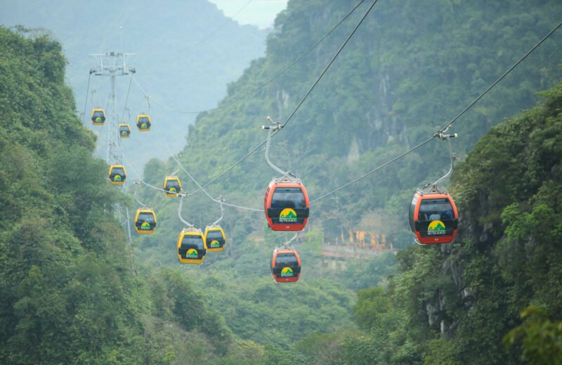 Cáp treo tại chùa Hương (Nguồn: Internet)