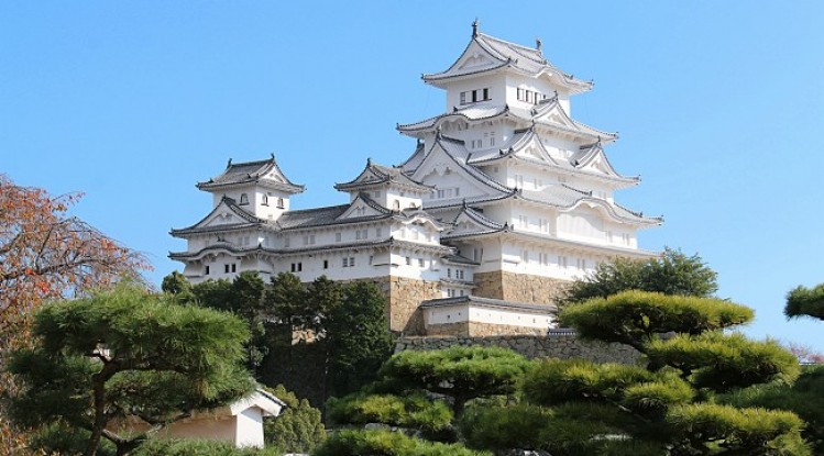 Lâu đài hạc trắng Himeji cực đẹp 