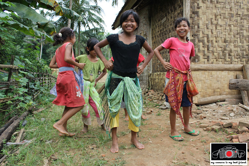 Dancing Girls 5