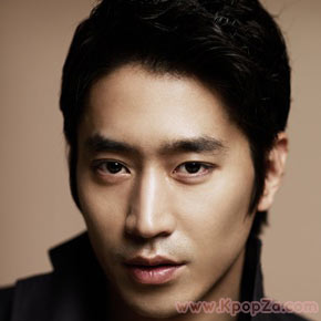 Eric วง Shinhwa เตรียมคัมแบ็คในปีนี้