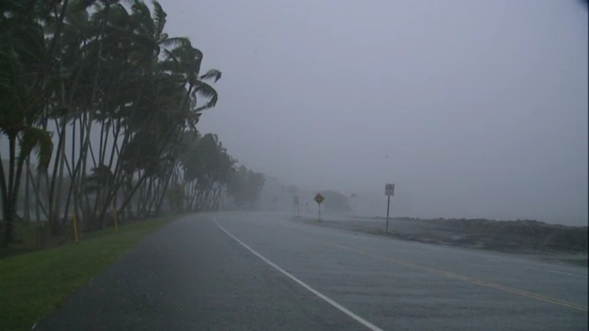 hilo-bayfront-highway-rain.jpg