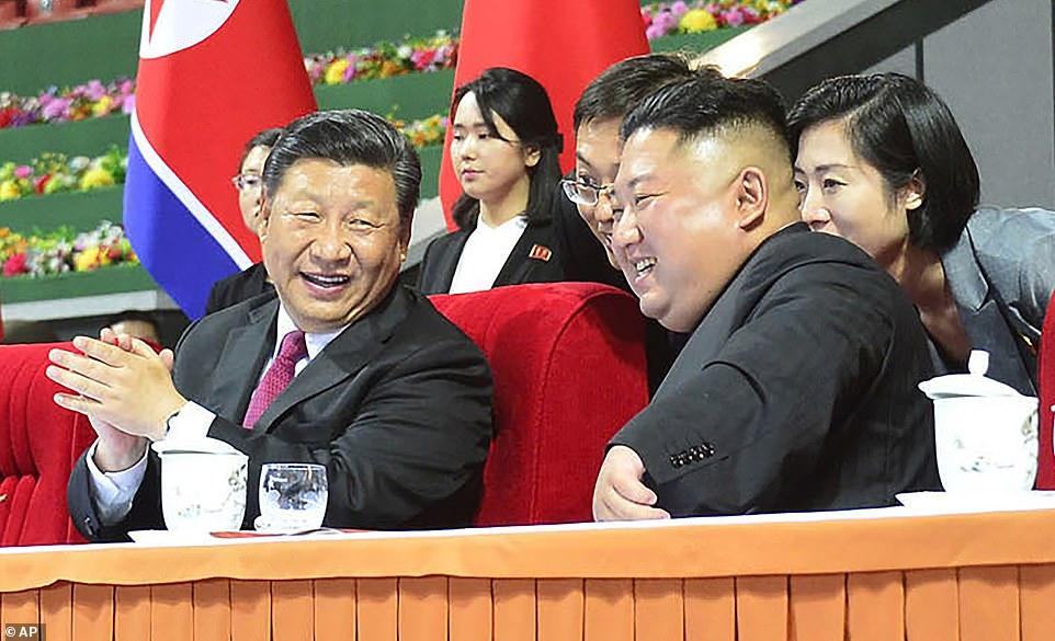 North Korean leader Kim Jong-un treats Chinese President Xi to an  extravagant entertainment gala | Express Digest