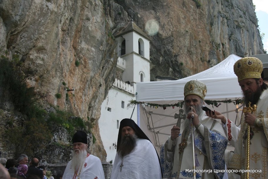 ПРАЗНИК СВЕТОГ ВАСИЛИЈА – СЛАВА МАНАСТИРА ОСТРОГ