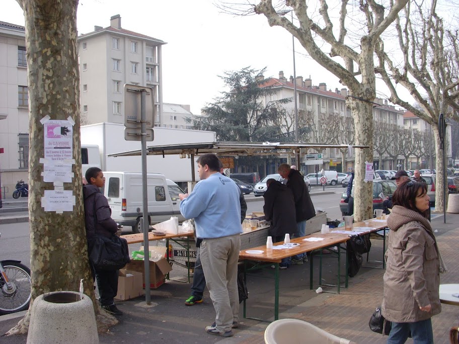 A la fin de matin&eacute;e succ&eacute;s les boudins ont presque tous &eacute;t&eacute; vendu