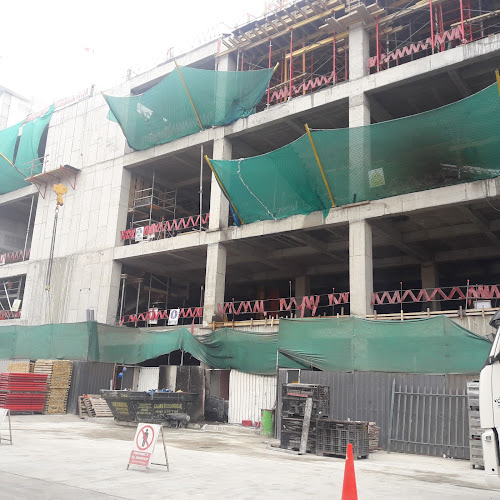 Av. La Marina cuadra 20, Local 41, San Miguel, Lima, Perú
