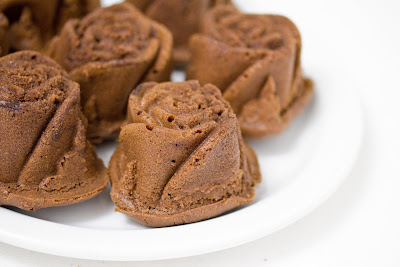close-up photo of a plate of Chocolate Mochi Roses