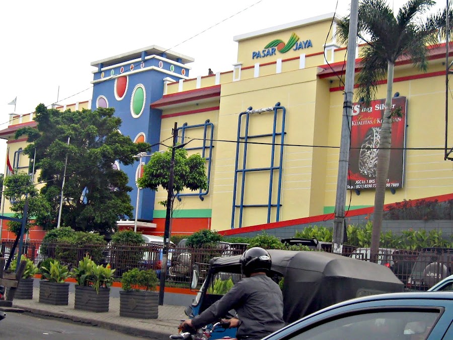 Jakarta Gems Center - Mal Batu Akik - Indonesia