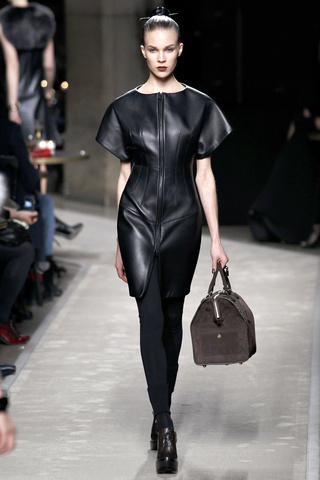 loewe___pasarela_443007367_320x480.jpg