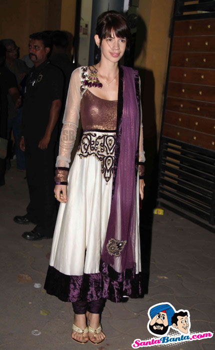 Filmfare Awards - 2011 - Filmfare Awards-2011 - Red Carpet Pics