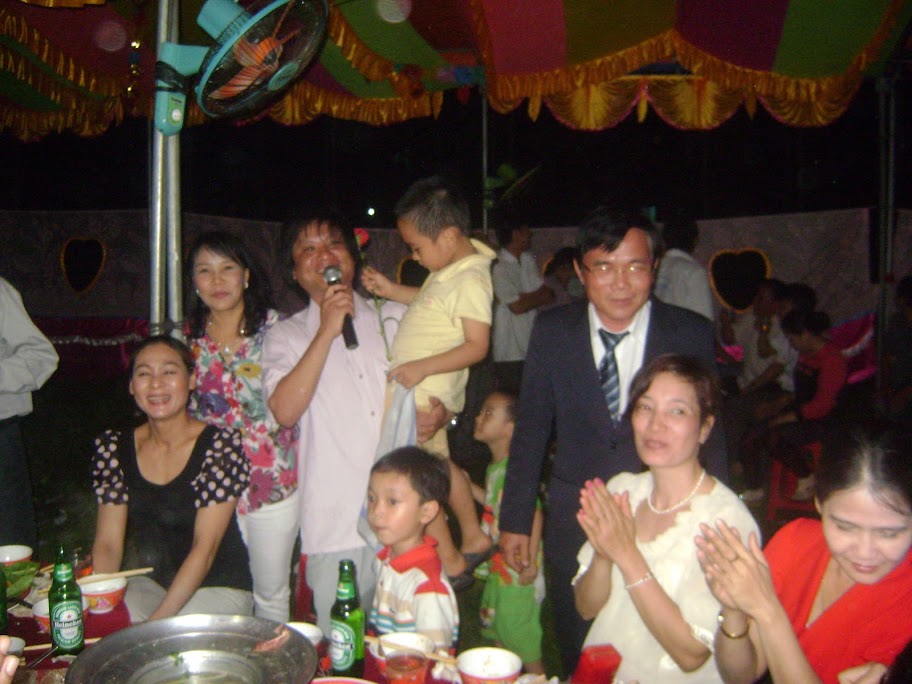 Đám cưới cháu Phạm Thị Hương 12C2 - Tại Nghĩa Hiệp DSC05426