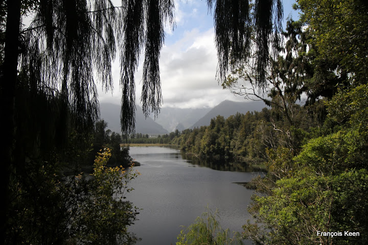 NZ - lake Matheson