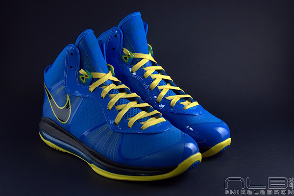 The Showcase: Nike LeBron 8 V2 Entourage Including 2 Lace Swaps | NIKE  LEBRON - LeBron James Shoes