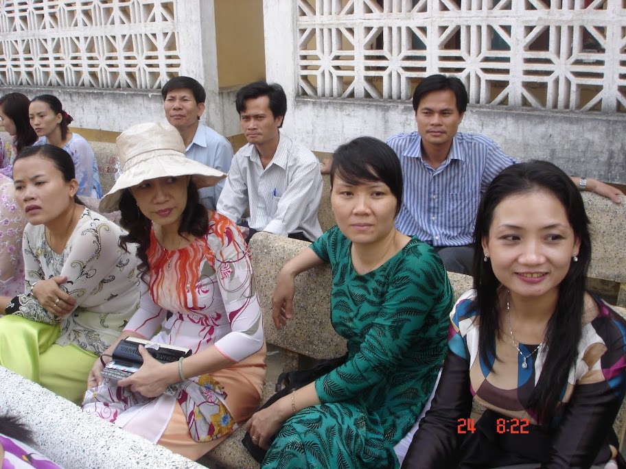 Về thăm trường cũ nhân dịp Lễ bế giảng năm học 2010 - 2011 DSC00019
