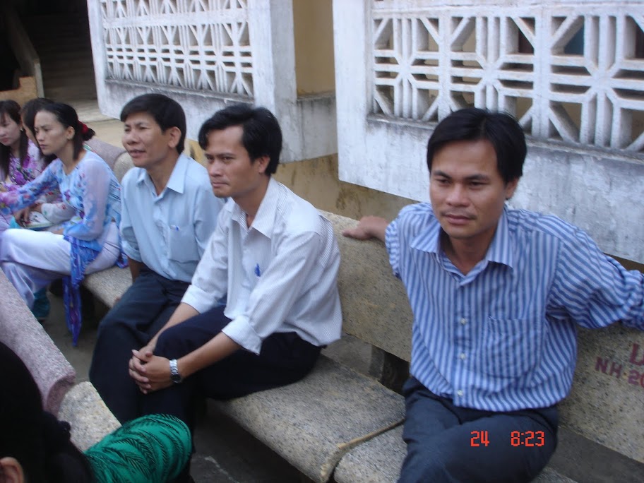 Về thăm trường cũ nhân dịp Lễ bế giảng năm học 2010 - 2011 DSC00020