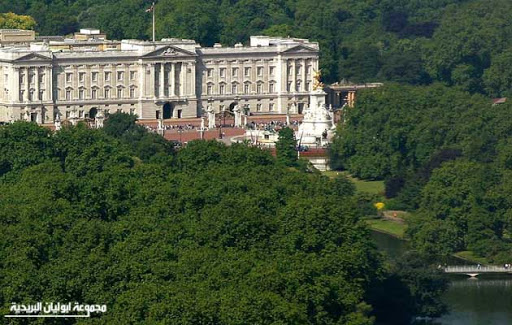 نقره لتكبير أو تصغير الصورة ونقرتين لعرض الصورة في صفحة مستقلة بحجمها الطبيعي