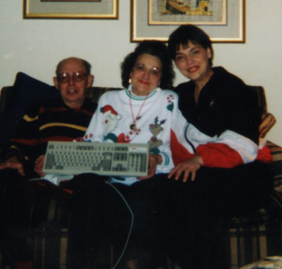G-ma enters the computer age - Christmas 1998