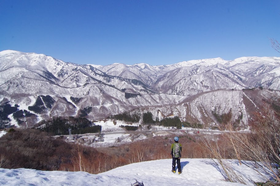 うしろを振り返る