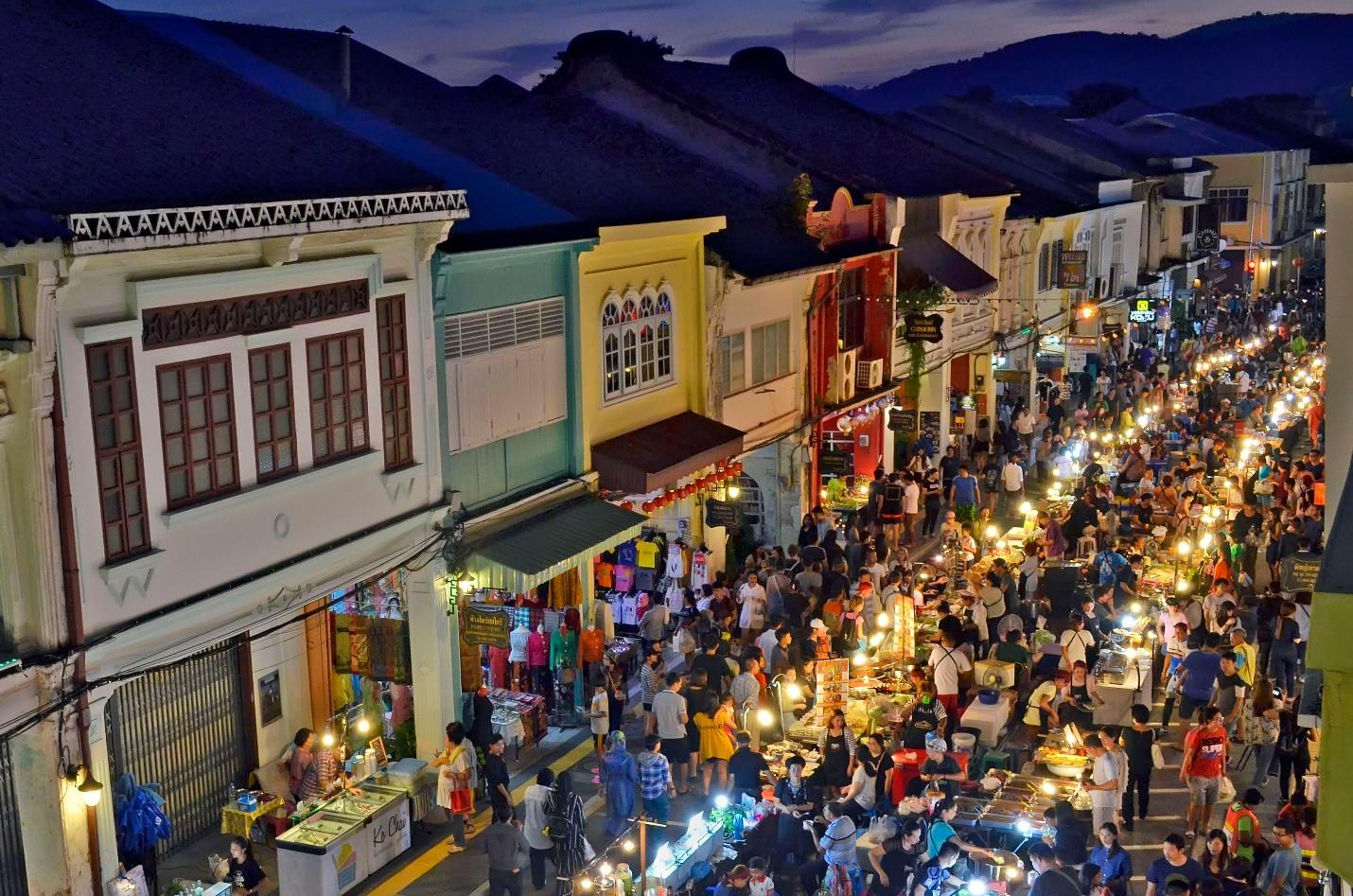 ตลาดกลางคืน กิจกรรมในภูเก็ต