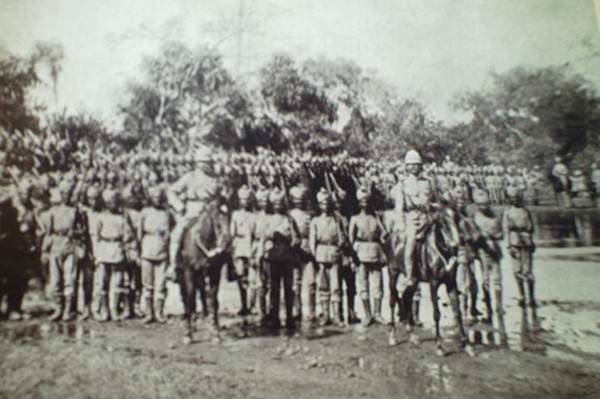 Old India Photos - Tatya Tope and troops, 1857 Old India Photos - Tatya Tope and troops, 1857