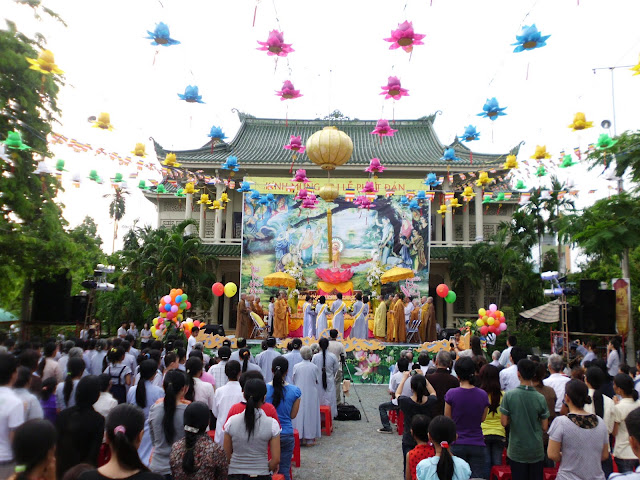 Bản tin nhanh Lễ Phật Đản