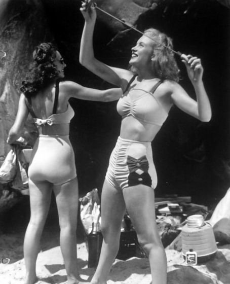 Marilyn Monroe Bikini Pictures 15