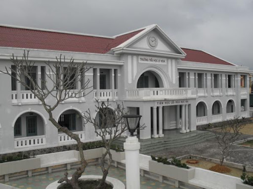 Trường tiểu học
