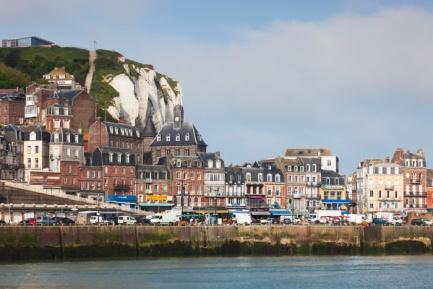 Escapades à la mer à moins de trois heures de Paris : Le Tréport, Eu et  Mers-les-Bains... trois sœurs côte à côte - Le Parisien