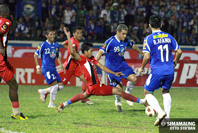 foto persib bandung vs persijap foto persib bandung vs persijap