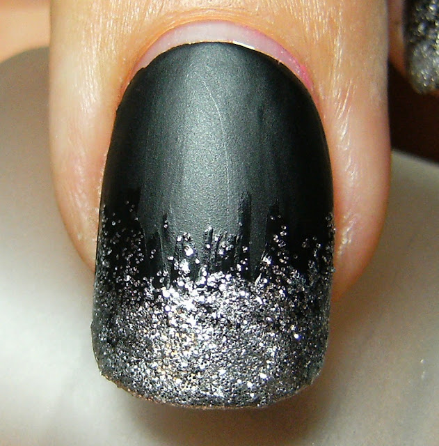 Black Nails With Glitter Tips