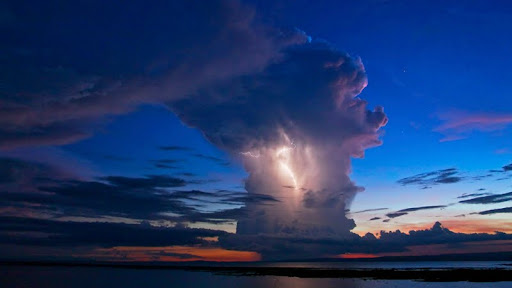 Evening Storm, Lake Victoria, Nyanza Province, Kenya.jpg
