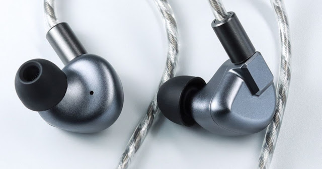 this is a picture of planar magnetic earphones