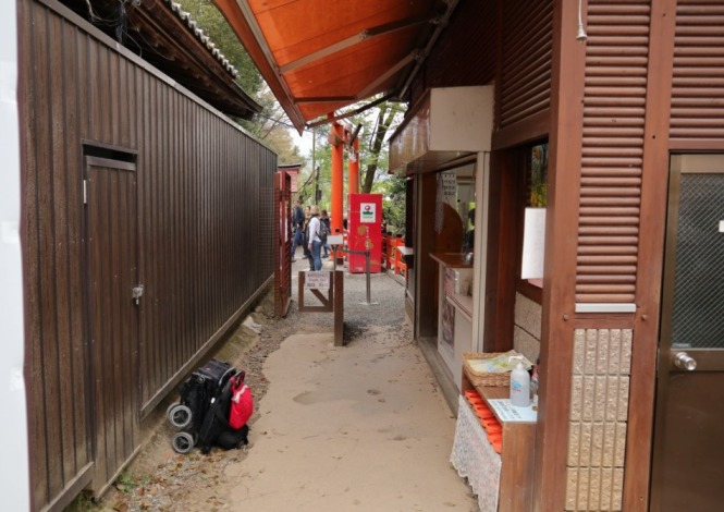 Anime Pilgrimage: Visiting real-life places of K-on in Arashiyama Monkey Park entrance