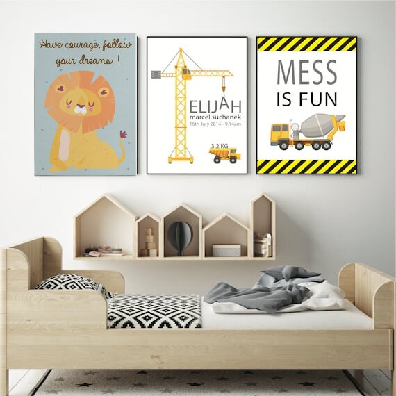 Hanging Cute pictures for your toddler’s bedroom