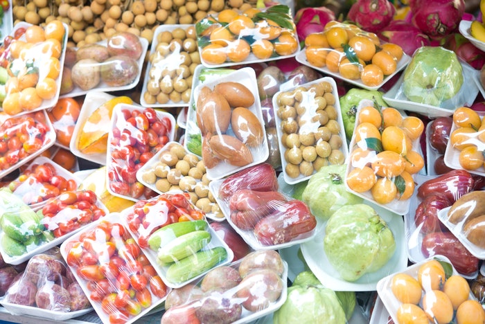 Plastic packaging plays a key role in the quest for solutions to the food waste problem