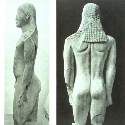 Many ancient Greek statues show individuals with a J-shaped spine that is straight at the top and curves at the buttocks 