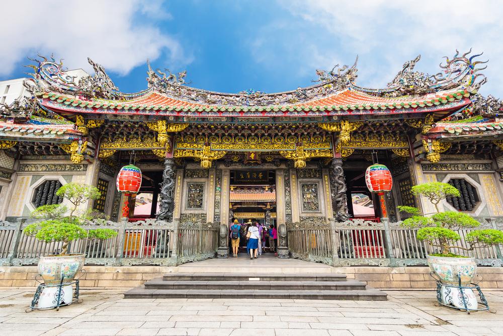  Lungshan Temple