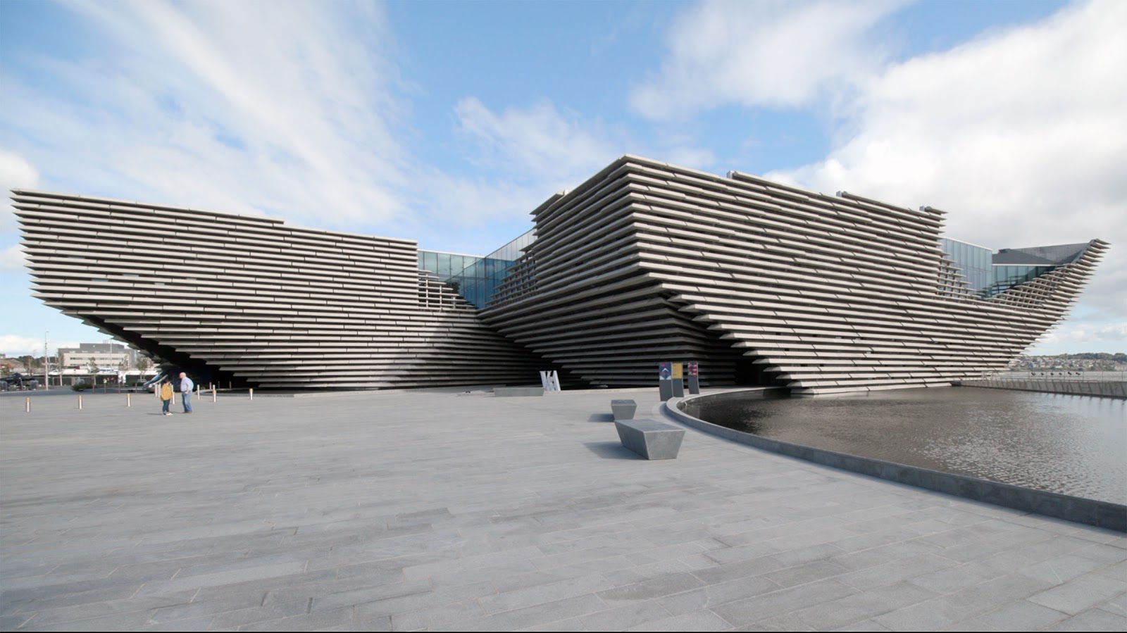 The Bilbao Effect: Architecture Sparking Tourism V&A Dundee Museum