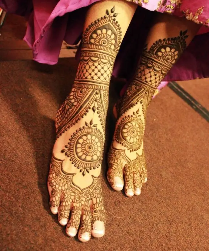 Simple Bridal Mehndi Designs