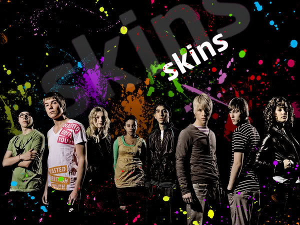 Skins_Wallpaper_by_le_Rosemont.jpg