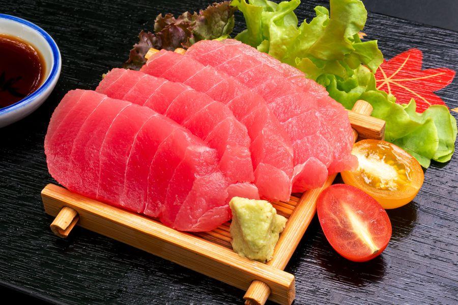 Cá ngừ sashimi