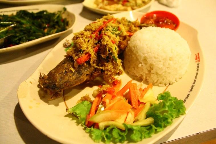 Kisah Bisnis : Pecel Lele Lela | KASKUS