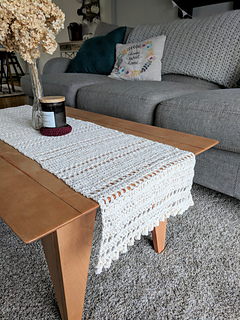 crochet table runner on coffee table