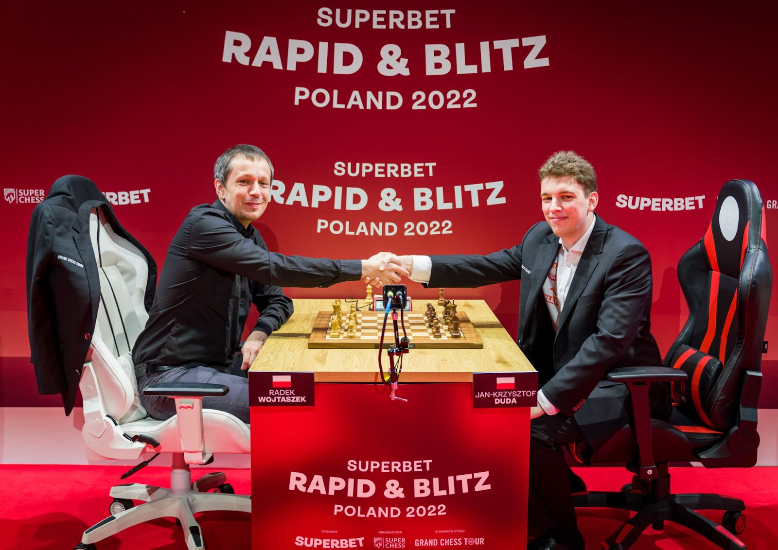 This moment when Richard Rapport learned his game vs Jan-Krzysztof Duda is  postponed. Picture by Lennart Ootes for #grandchesstour…