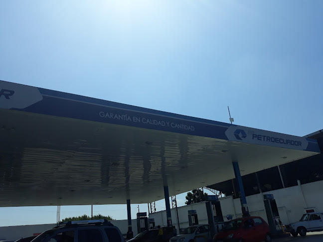 Opiniones de Petroecuador en Guayaquil - Gasolinera